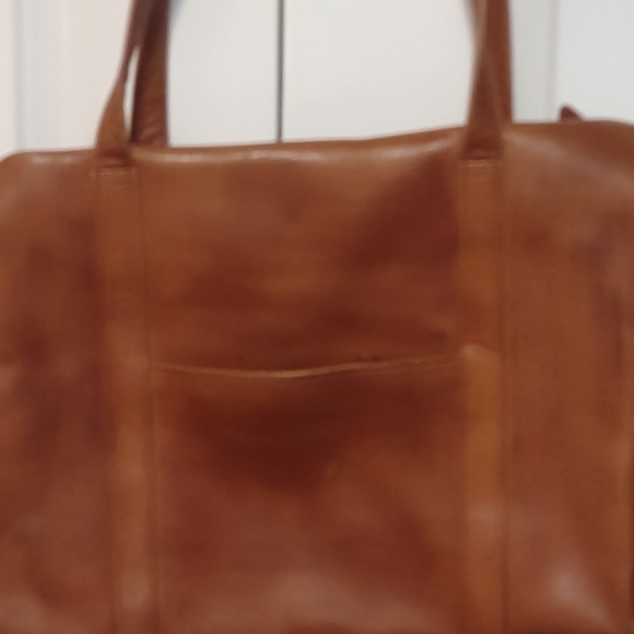 Columbian leather tote. - Picture 4 of 8